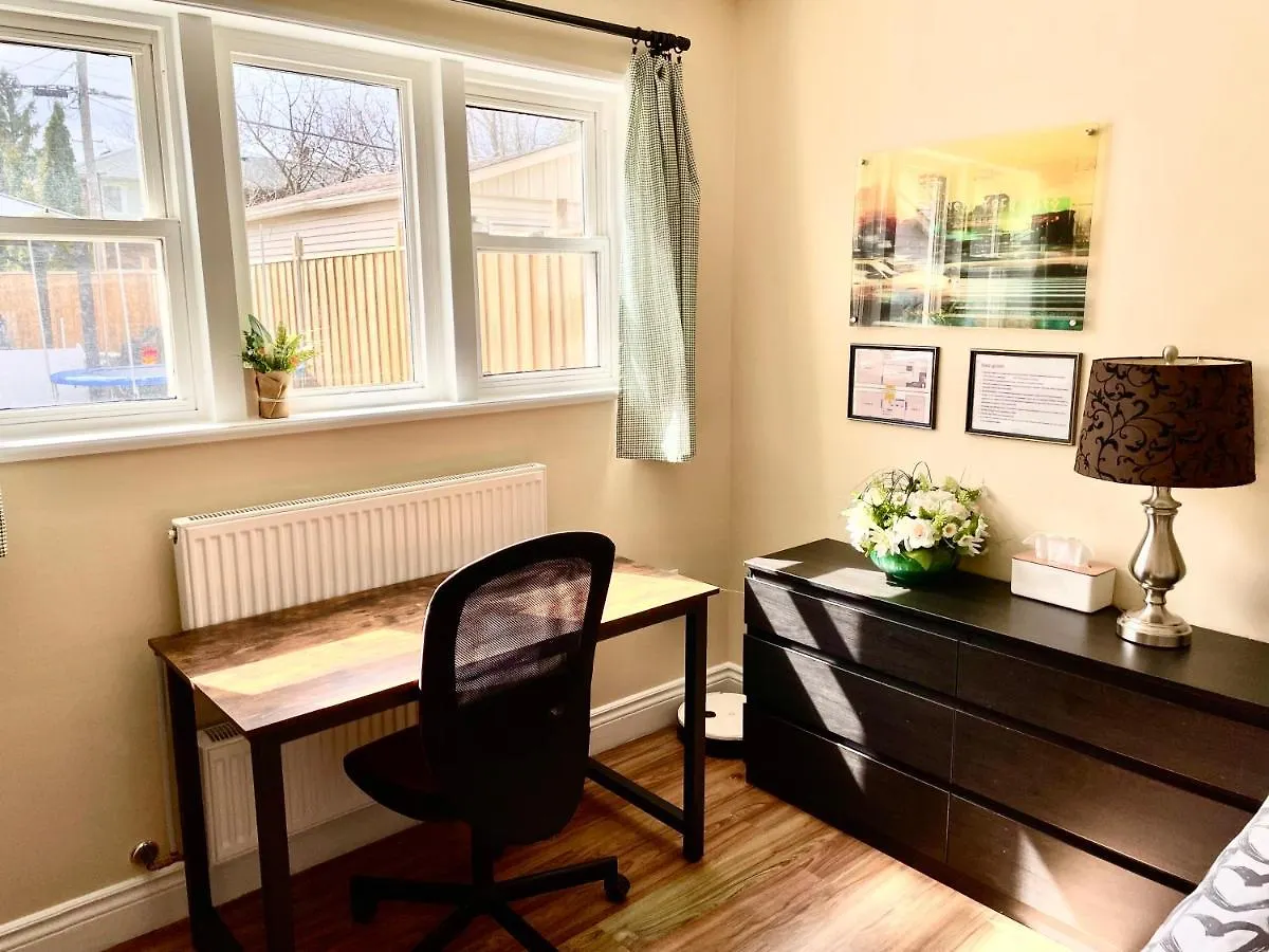 Habitación en casa particular Perfect Home-Private Washrooms,Free Parking,High Speed Net Toronto