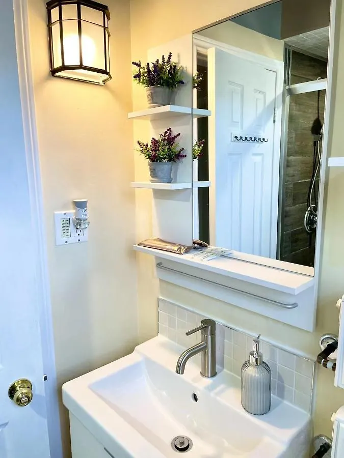 Habitación en casa particular Perfect Home-Private Washrooms,Free Parking,High Speed Net Toronto