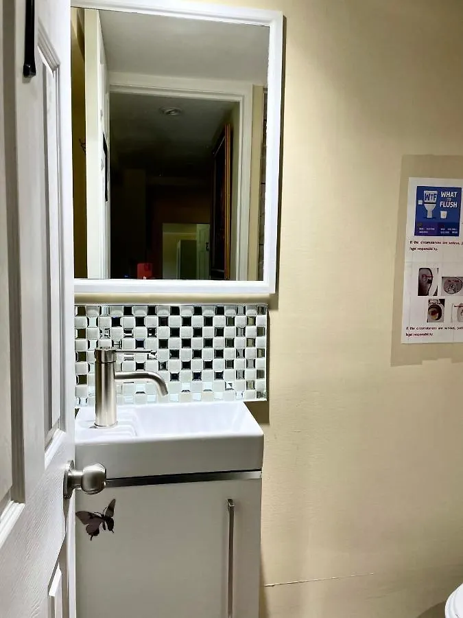 Privatunterkunft Perfect Home-Private Washrooms,Free Parking,High Speed Net Toronto