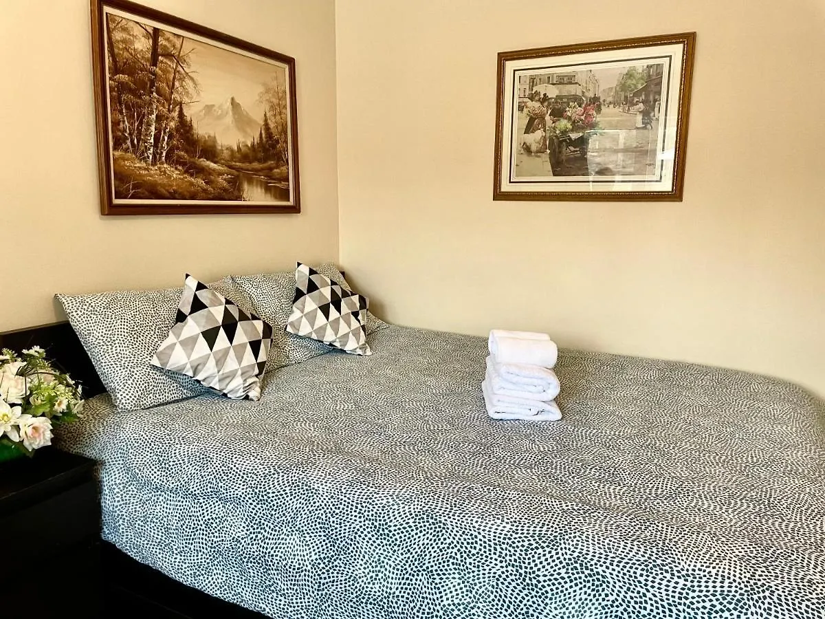 Privatunterkunft Perfect Home-Private Washrooms,Free Parking,High Speed Net Toronto Kanada