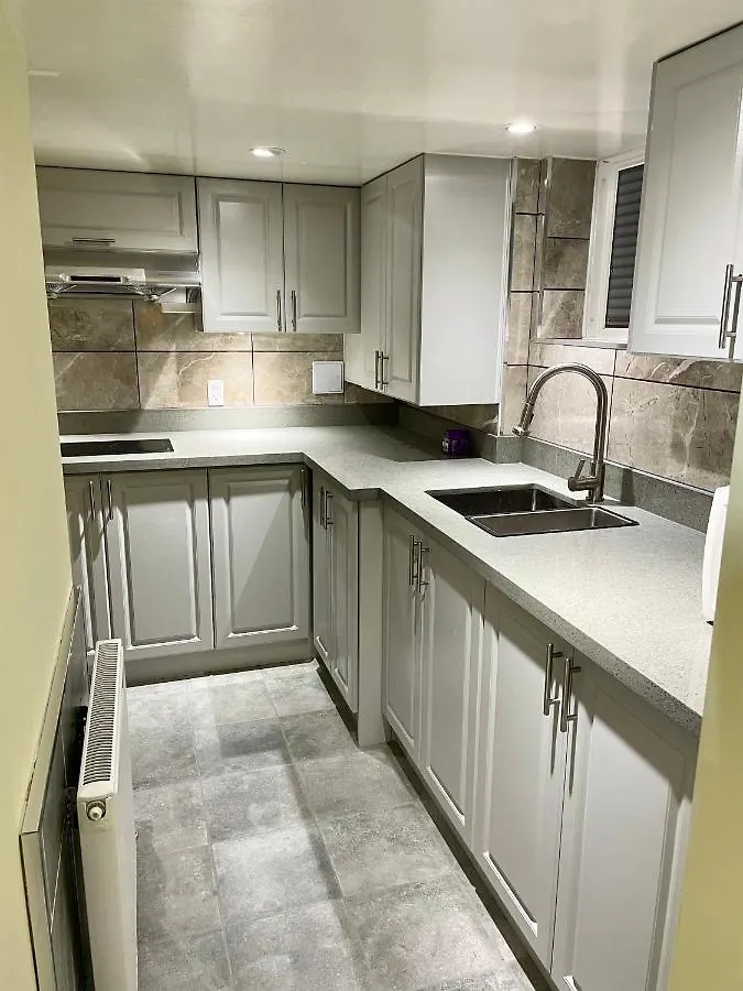 Perfect Home-Private Washrooms,Free Parking,High Speed Net Toronto