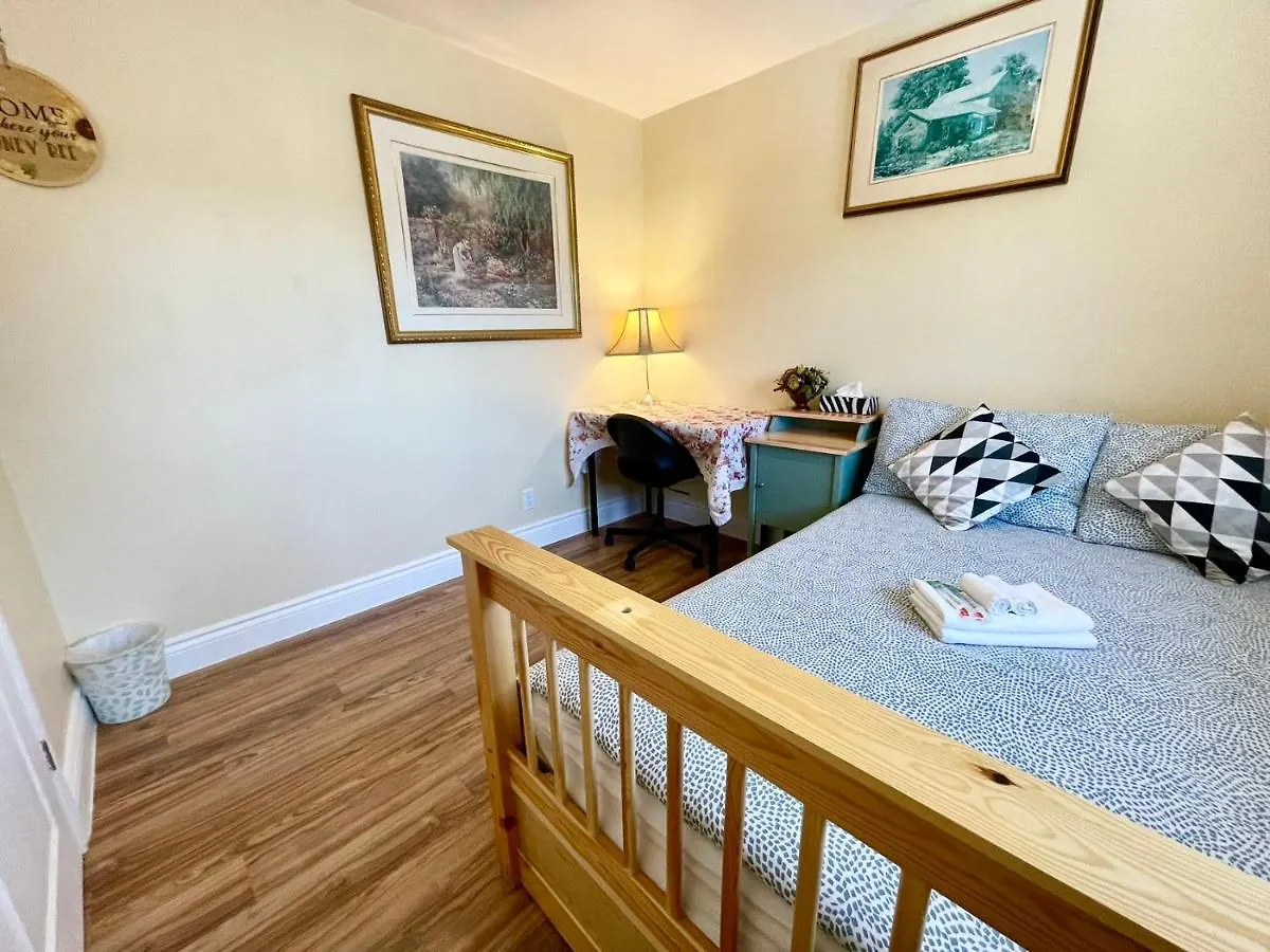 Perfect Home-Private Washrooms,Free Parking,High Speed Net Toronto Kanada